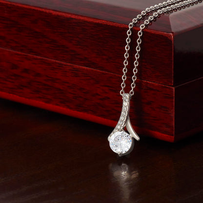 All Females ~ Alluring Beauty Necklace  [NO MESSAGE CARD]